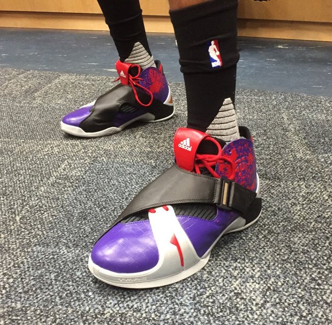 T-Mac 5,adidas,麦迪  麦迪上脚 T-Mac 5 猛龙配色亮相名人赛