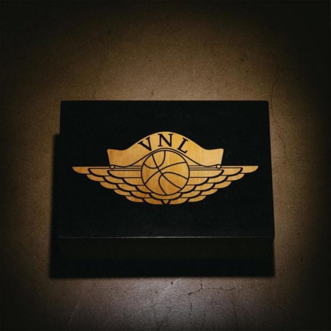 AJ3,Air Jordan 3 AJ3 Nike 离职员工获赠定制版 Air Jordan 3 黑水泥