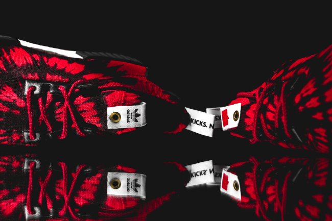 NMD,adidas,Nice Kicks  市价 ￥4500！Nice Kicks x adidas NMD 美图欣赏