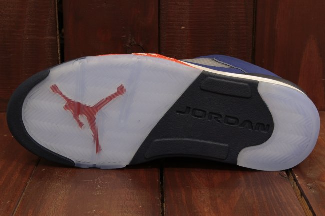 819171-417,AJ5,Air Jordan 5 819171-417AJ5低帮 Air Jordan 5 Low “Knicks” 即将发售