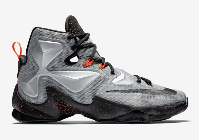 807219-003,LBJ13,LeBron 13 807219-003LBJ13 现代科技感十足，LeBron 13 “Lava” 官图释出