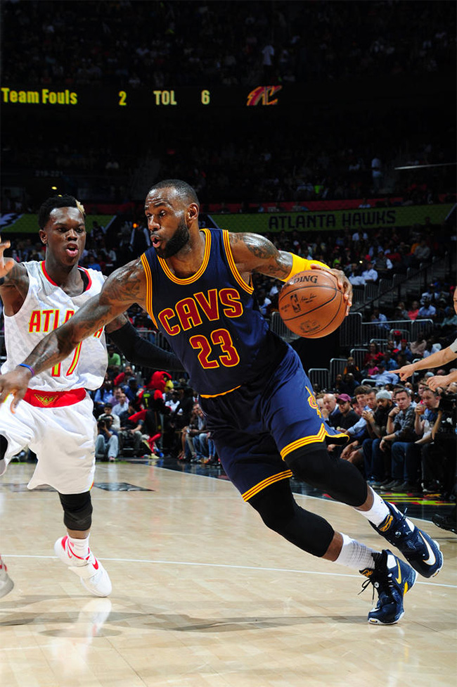 LBJ13,LeBron 13 LBJ13 加时擒老鹰，詹皇上脚全新 LeBron 13 PE