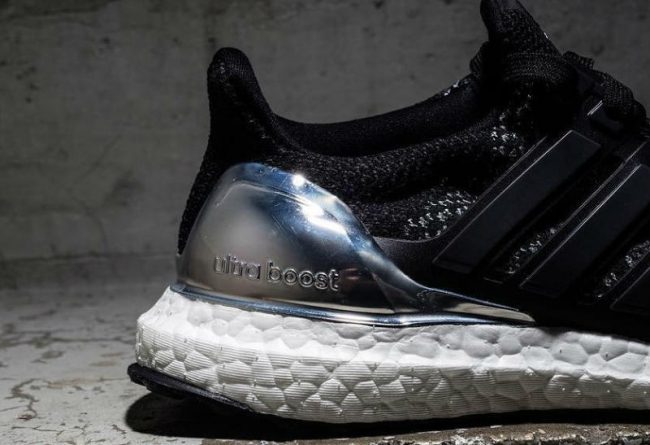 Ultra Boost,adidas,adidas Ultr  金角大王和银角大王，adidas Ultra Boost 新款双色