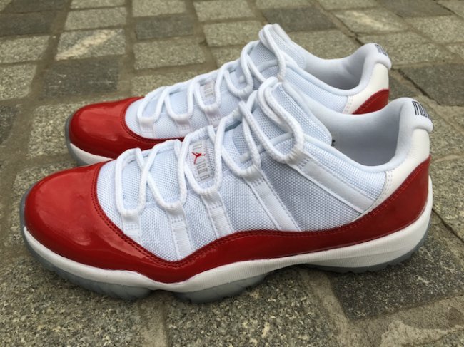 528895-102,AJ11,Air Jordan 11 528895-102AJ11 2016 款 Air Jordan 11 Low “Varsity Red” 全新实物近赏
