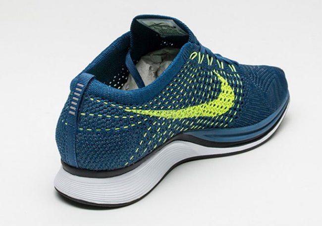 526628-407,Flyknit Racer,Nike 526628-407 Nike Flyknit Racer “Brave Blue” 勇气蓝新色亮相