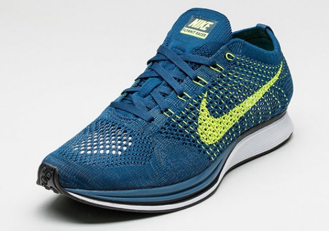 526628-407,Flyknit Racer,Nike 526628-407 Nike Flyknit Racer “Brave Blue” 勇气蓝新色亮相
