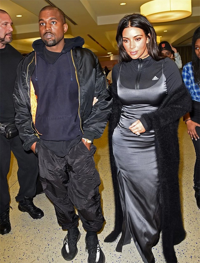 Yeezy 550 Boost,Yeezy 350 Boos  Yeezy 550 Boost 黑白配色清晰实物展示