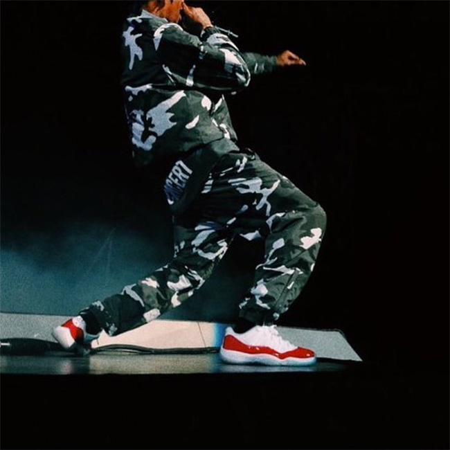 528895-102,AJ11,Air Jordan 11 528895-102AJ11 Travis Scott 提前上脚 Air Jordan 11 Low 白红配色