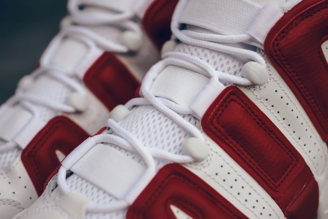 414962-100,Air Uptempo,Nike 414962-100Uptempo 气场强大！来看看白红大 AIR 的高能活力！