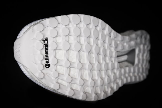 S80588,Ultra Boost,adidas S80588 纯白的进化，adidas Ultra Boost “White” 2.0 美图近赏
