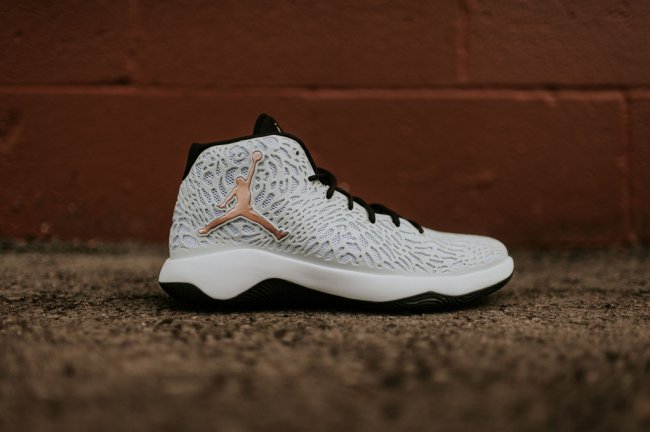 Jordan Ultra.Fly,Ultra.Fly  Jordan Ultra.Fly 白金新配色美图近赏