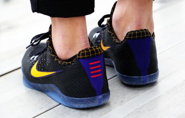 836183-015,Kobe 11 EM,Kobe 11 836183-015 经典重现，Kobe 11 EM “Carpe Diem” 上脚实拍