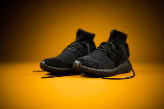 Tubular Doom,adidas  黑武士降临，adidas Tubular Doom “Triple Black” 美图近赏