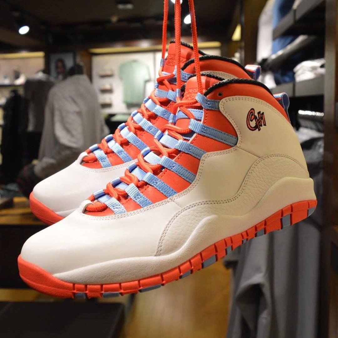 310805-114,AJ10,Air Jordan 10 310805-114AJ10 市场最低价 ￥1100，活力配色 Air Jordan 10 “Chicago Flag” 现已发售