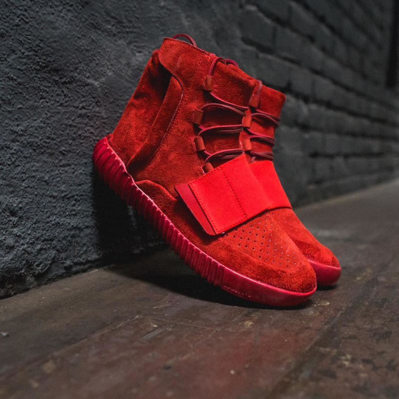 Yeezy 750 Boost,adidas Yeezy 7  同样的惊艳火红，Yeezy 750 Boost “Red October” 定制鞋款