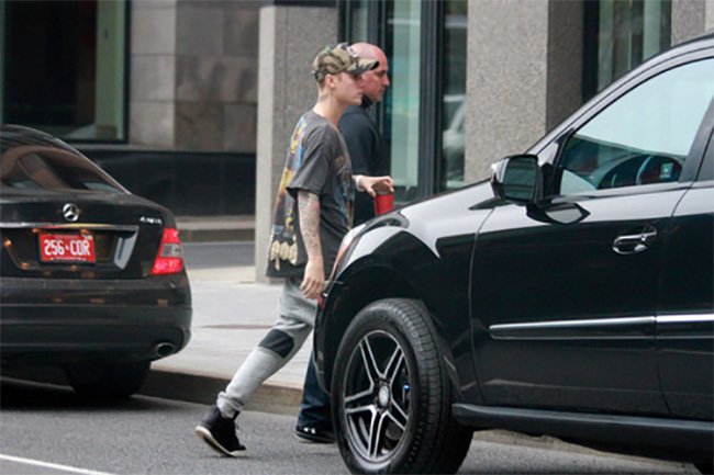 819139-010,AJ4,Air Jordan 4 819139-010AJ4中国发售日期 Justin Bieber 上脚 Air Jordan 4 Premium “Black”