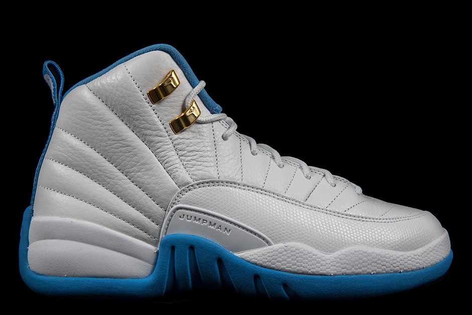 510815-127,AJ12,Air Jordan 12 510815-127AJ12 Air Jordan 12 GS “University Blue” 官网上架已售罄！