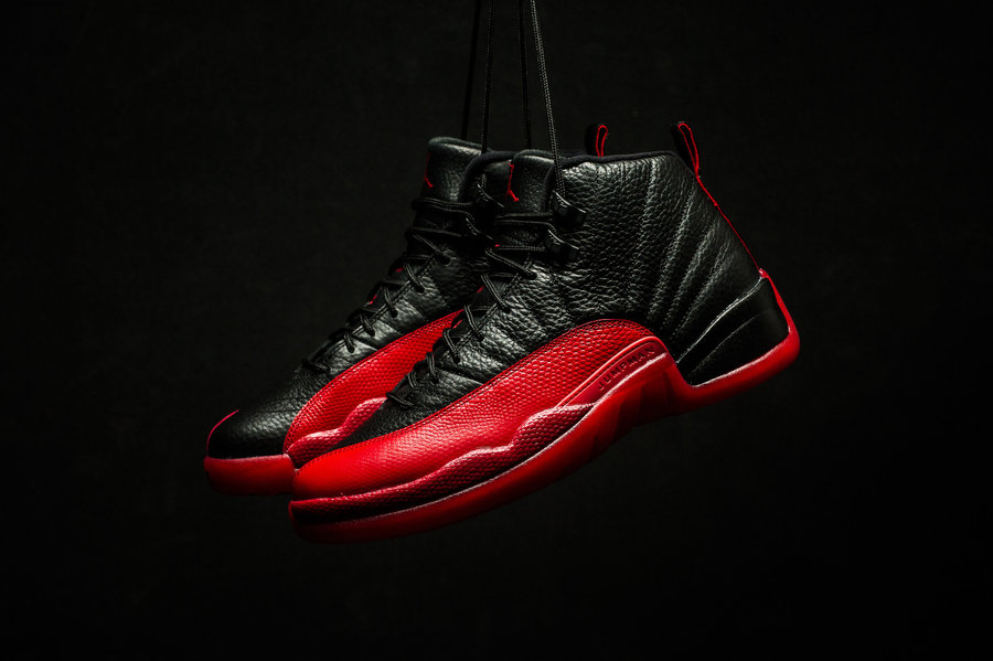 130690-002,AJ12,Air Jordan 12 130690-002AJ12黑红 美哭！Air Jordan 12 “Flu Game” 高清实物美图