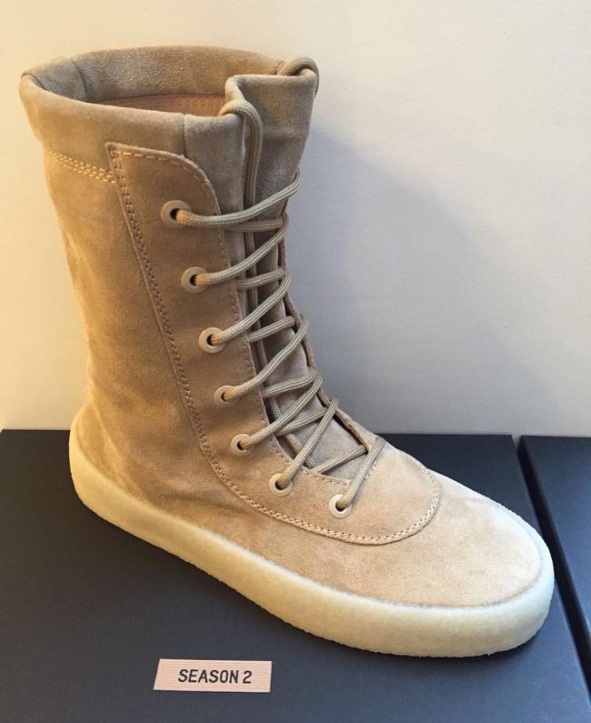 Yeezy Boot  全新的 Yeezy Boot 高帮鞋靴更多图片