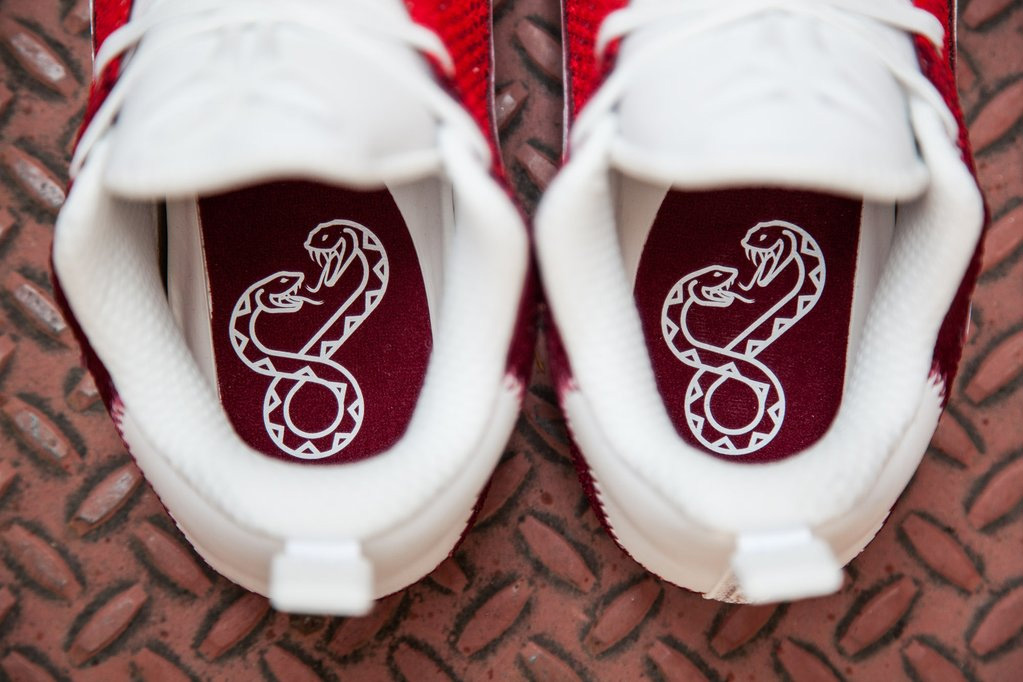 824463-606,Kobe 11,科比11代 824463-606 Kobe 11 Elite Low 4KB “Red Horse” 瞬间售罄！