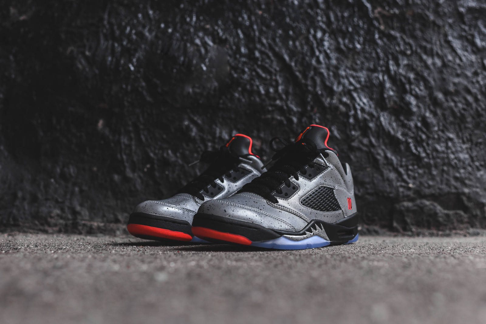 846315-025,AJ5,Air Jordan 5 846315-025AJ5 完美的颜值担当！Air Jordan 5 Low “Neymar” 美图欣赏