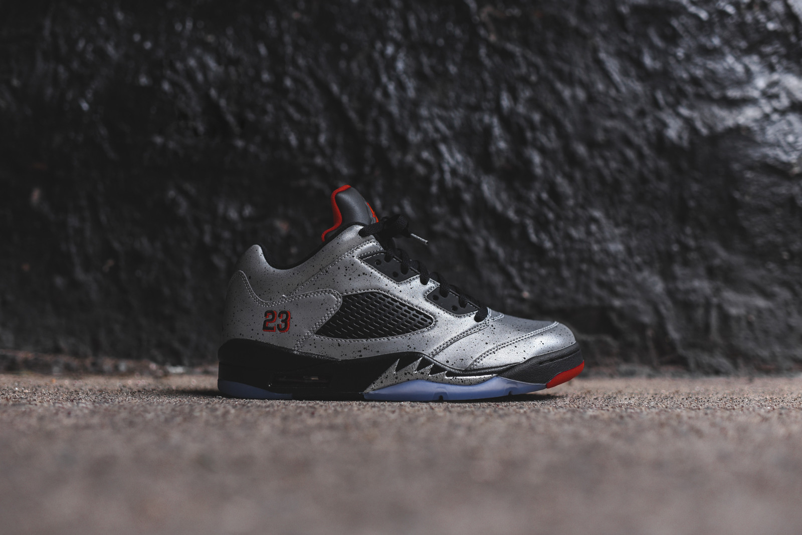 846315-025,AJ5,Air Jordan 5 846315-025AJ5 完美的颜值担当！Air Jordan 5 Low “Neymar” 美图欣赏