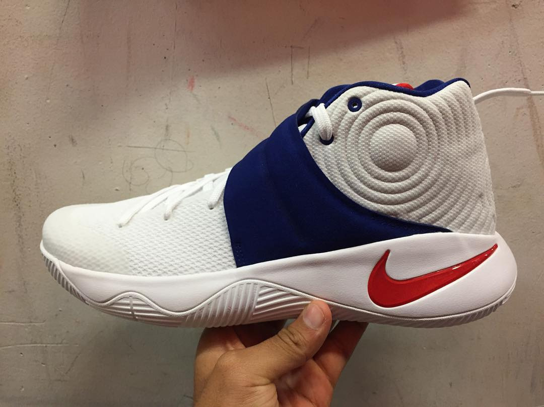 Kyrie 2,Nike  Kyrie 2 “USA” 清晰实物图赏