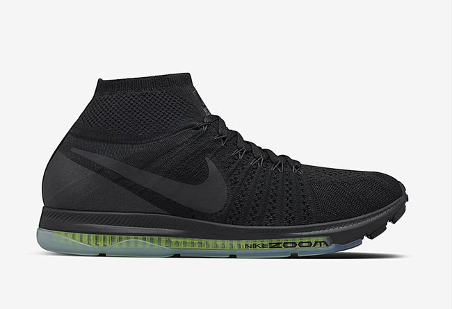 Zoom All Out Flyknit,Nike,Luna  还有一款全黑的 Nike Air Zoom All Out Flyknit 即将发售