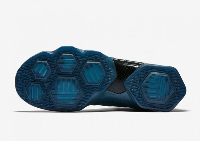 864942-440,LBJ13,LeBron 13,LeB 864942-440LBJ13 詹皇战靴 LeBron 13 Elite “Squadron Blue” 新色登场