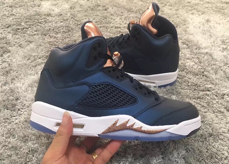 136027-416,AJ5,Air Jordan 5 136027-416AJ5 9 月发售，铜牌配色 Air Jordan 5 “Bronze” 全新实物图片