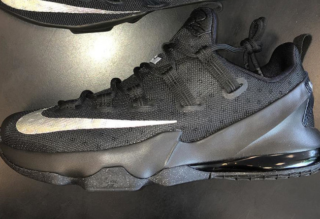 LeBron 13 Low,LeBron 13  LeBron 13 Low “Black Silver” 黑银配色上市