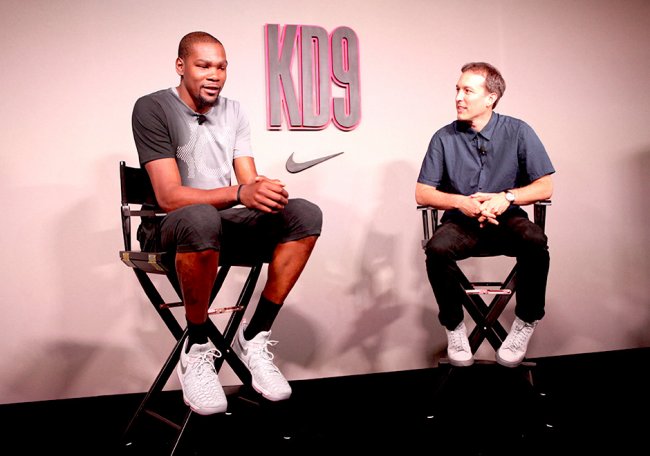 KD9,Nike,杜兰特9代 杜兰特9代 “完美”，是杜兰特本人对于 Nike KD 9 的评价