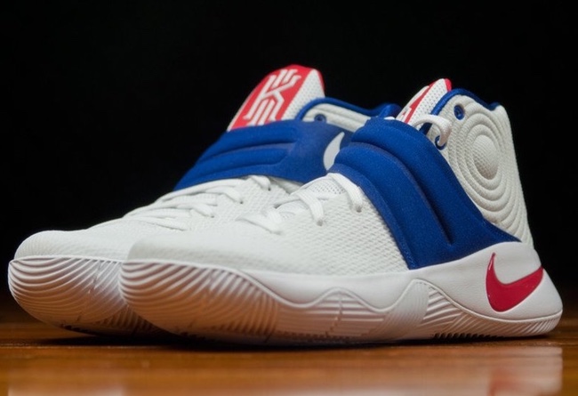 Nike Kyrie 2  独立日配色 Nike Kyrie 2 “USA” 下周发售