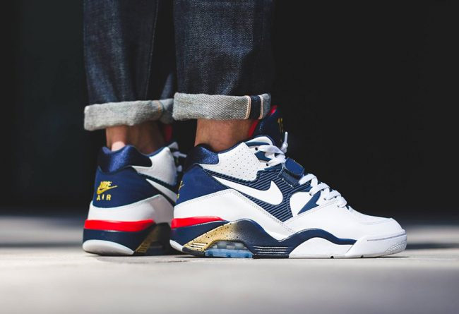 310095-100,AF180,Air Force 180 310095-100AF180 巴克利经典再现！Nike Air Force 180 “Olympic” 上脚实拍