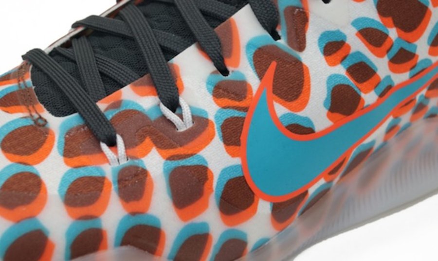 836184-084,Kobe 11 EM,Kobe 11 836184-084 裸眼 3D！Kobe 11 EM “3D” 清晰实物展示