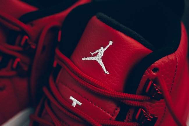 130690-600,AJ12,Air Jordan 12 130690-600AJ12 周六登场！Air Jordan 12 “Gym Red” 中国区发售信息
