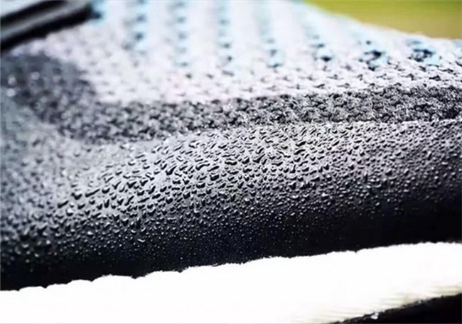Ultra Boost,adidas,adidas Ultr  机能升级！Ultra Boost 即将带来防水面料版本