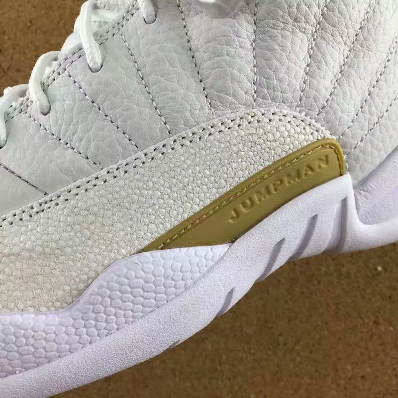 AirJordan12,OVO  望眼欲穿！ Air Jordan 12 “OVO” 白金高清谍照释出