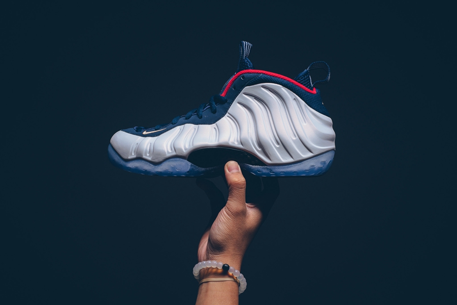Nike,Air Foamposite One  奥运喷 Nike Air Foamposite One “Olympic” 实物美图近赏