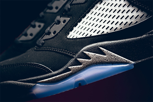 845035-003,AJ5,Air Jordan 5,AJ 845035-003AJ5黑银 即将发售！Air Jordan 5 “Metallic Black” 开始倒计时！