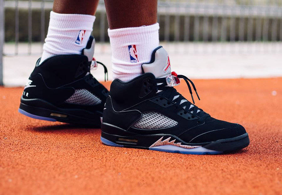 845035-003,AJ5,Air Jordan 5,AJ 845035-003AJ5 抢到了吗！？黑银 Air Jordan 5 官网上架已售罄！