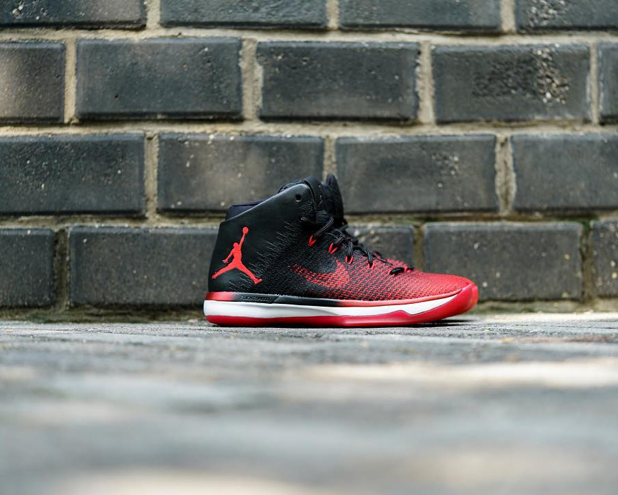 845037-001,AJ31,Air Jordan 31, 845037-001AJ31 黑红禁穿 Air Jordan XXXI “Banned” 全新实物近赏