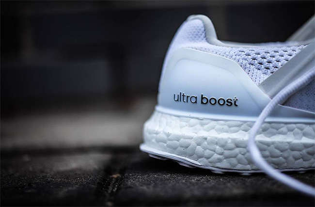 Ultra Boost,Stella McCartney  Stella McCartney x Ultra Boost “Triple White” 轻盈动感新装