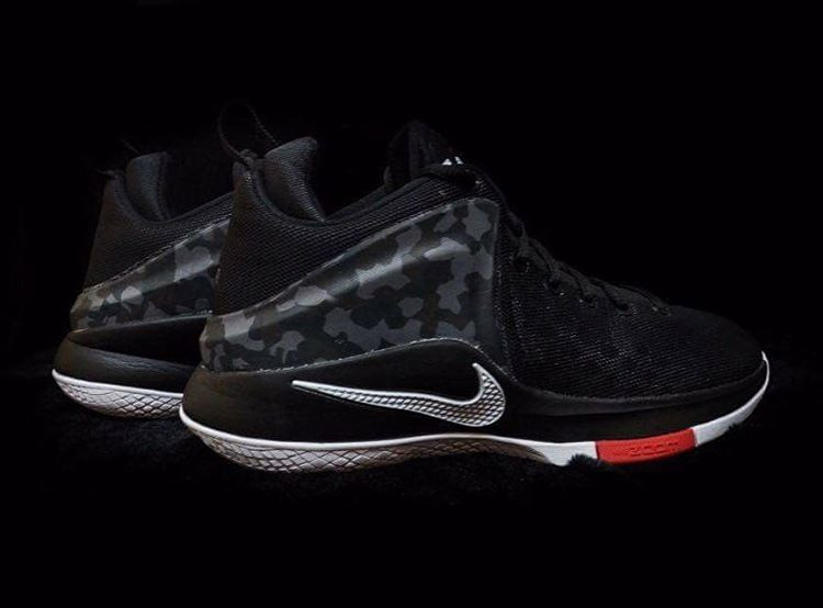 Witness,Nike  Nike LeBron Zoom Witness 双色新图