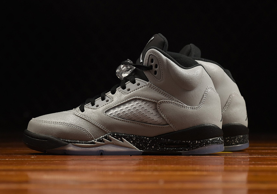 440892-008,AJ5,Air Jordan 5 440892-008AJ5 女生专属狼灰配色 Air Jordan 5 “Wolf Grey” 本周六发售