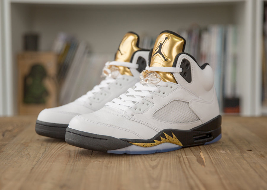 136027-133,AJ5,Air Jordan 5 136027-133AJ5 气质非凡！Air Jordan 5 “Metallic Gold” 实物近赏