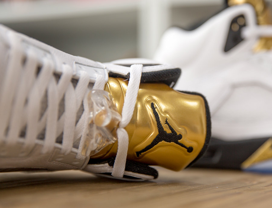 136027-133,AJ5,Air Jordan 5 136027-133AJ5 气质非凡！Air Jordan 5 “Metallic Gold” 实物近赏