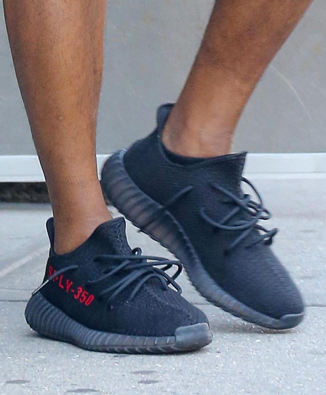 Yeezy 350 Boost,Yeezy  全新侃爷亲着版 Yeezy 350 Boost V2 新图展示