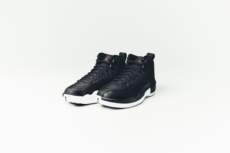 AJ12,Air Jordan 12,130690-004  发售提醒：黑色尼龙 Air Jordan 12 “Black” 明日发售