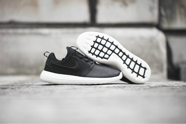 NikeLab Roshe 2  “Black Leathe  NikeLab Roshe 2 “Black Leather” 以皮革质感呈现低调个性